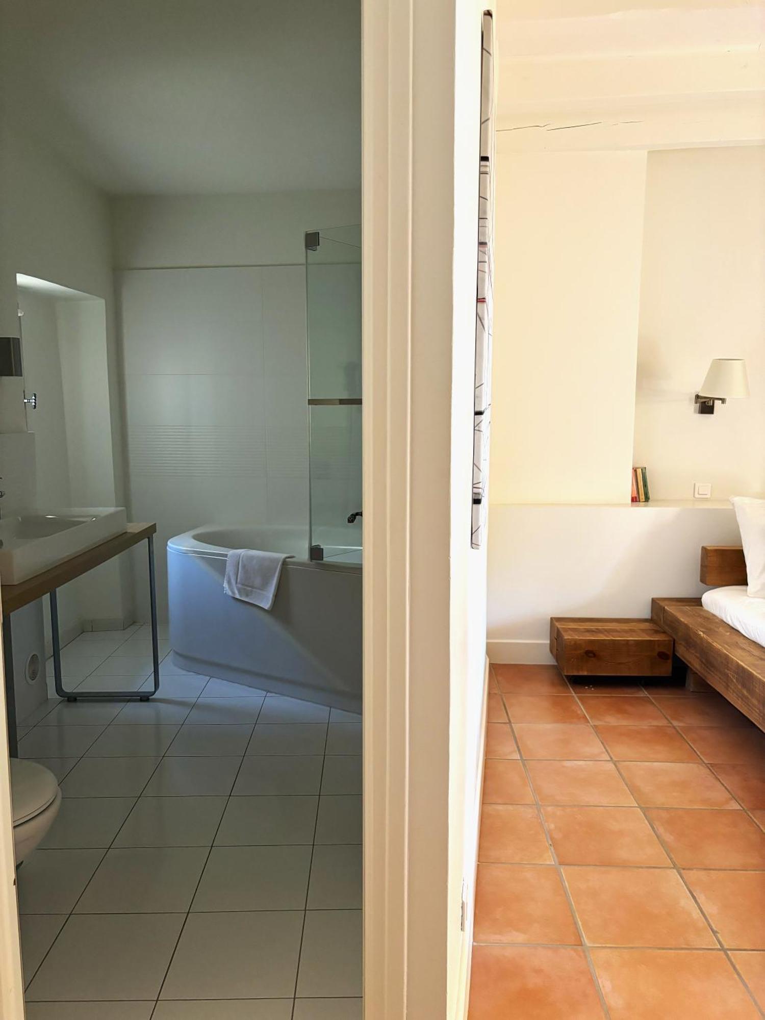 Hotel Restaurant Clos Des Sullys Montclus エクステリア 写真